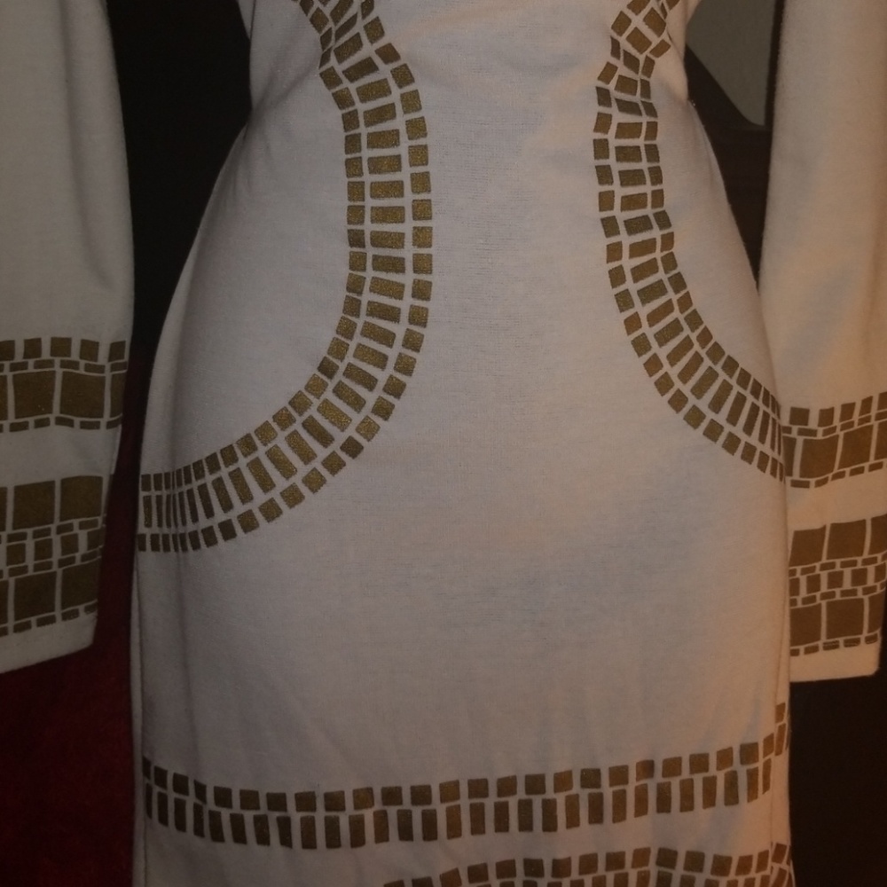 Dress - Picture 3 of 3